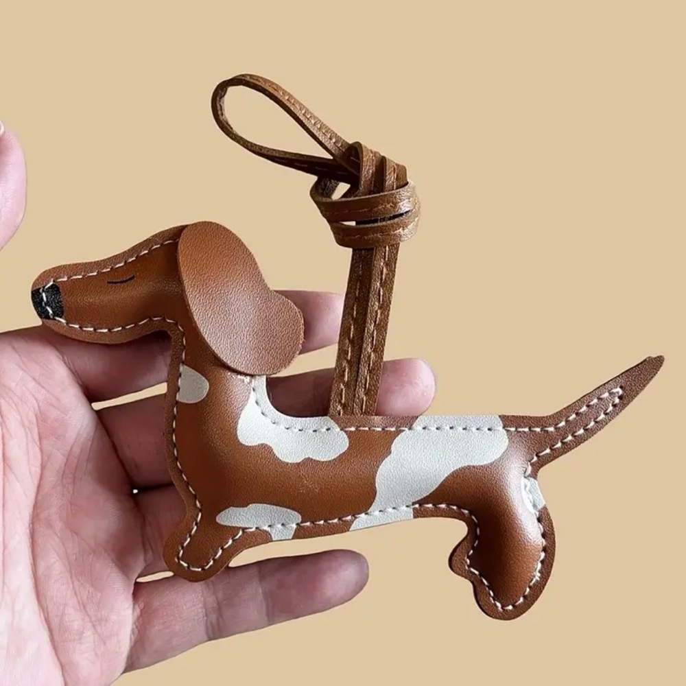 Dachshund Brown and White Dog Keychain, Bag Charm, NEW - Picture 3 of 4